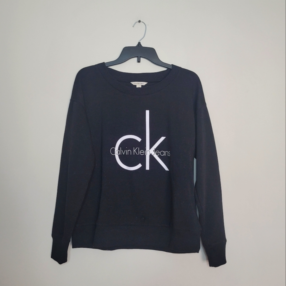 Clavin Klein Long Sleeve 🖤
